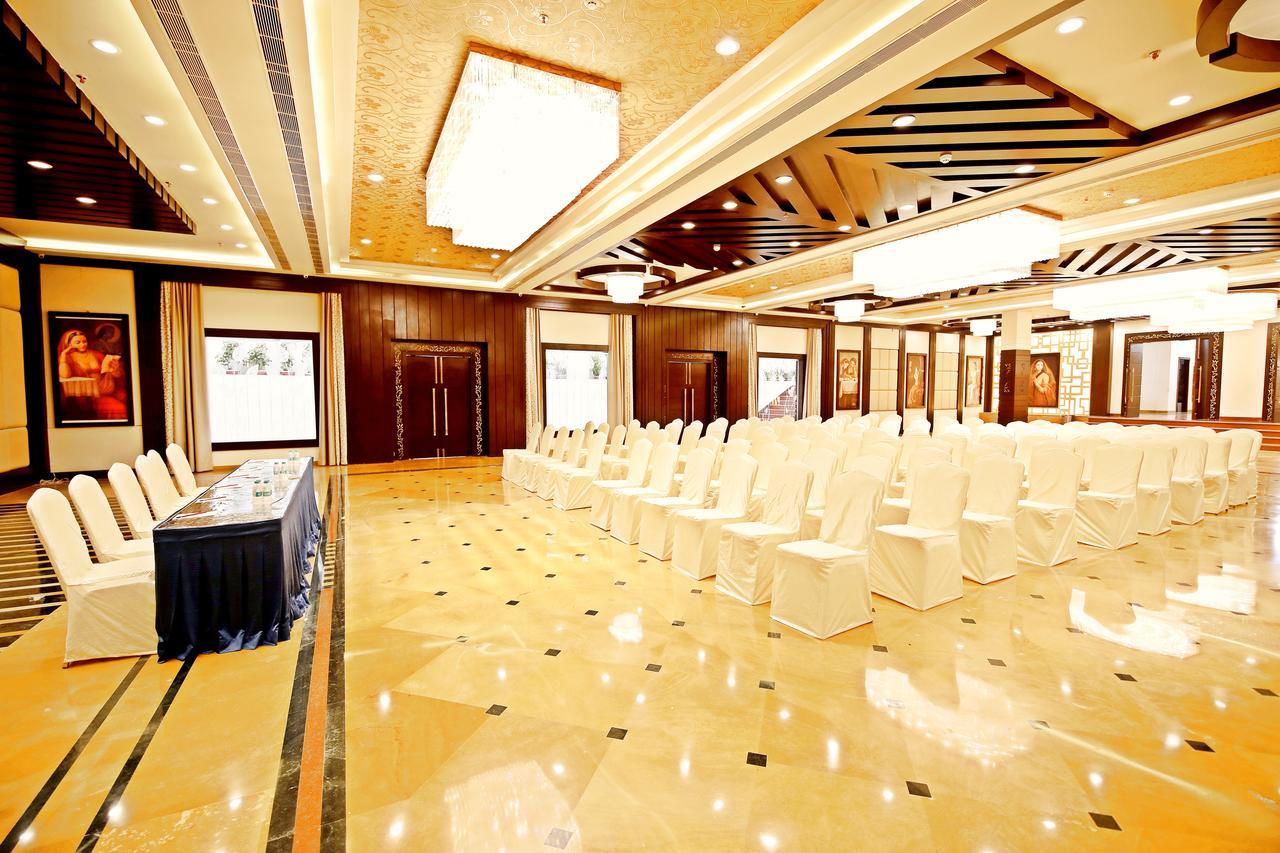 Spectrum Resort&Spa Udaipur Exterior foto
